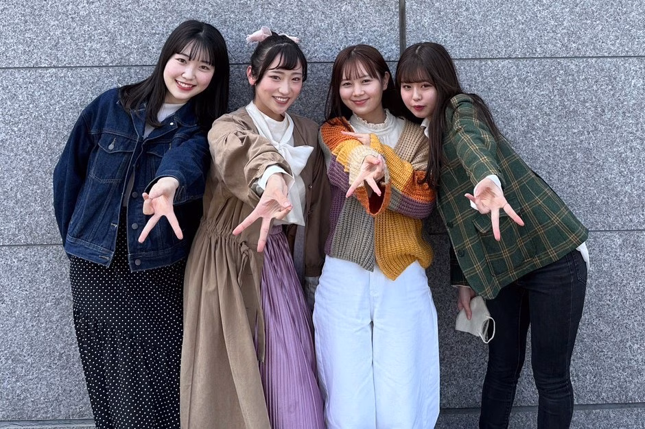 Merci Merci Campus Queen Radio_230429_Vol.5.jpg