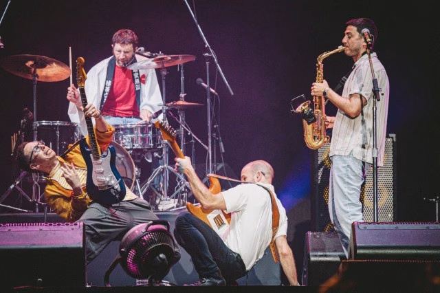 Vulfpeck - photo02.jpg