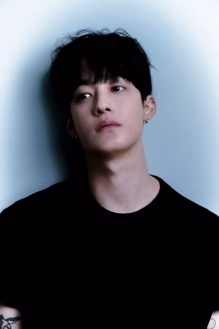 TAIL_アー写（20250507～） (1).jpg