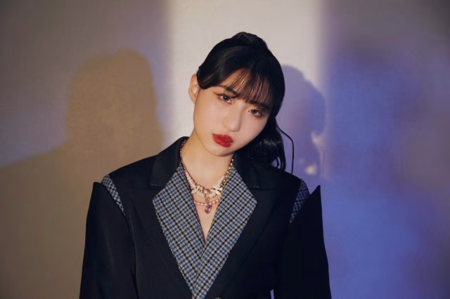 eill_2022年メインアー写 (1).jpg