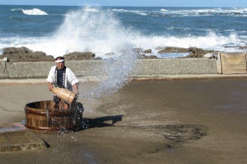 「日本で唯一能登に残る揚げ浜式製塩を再開するためにご支援ください！」