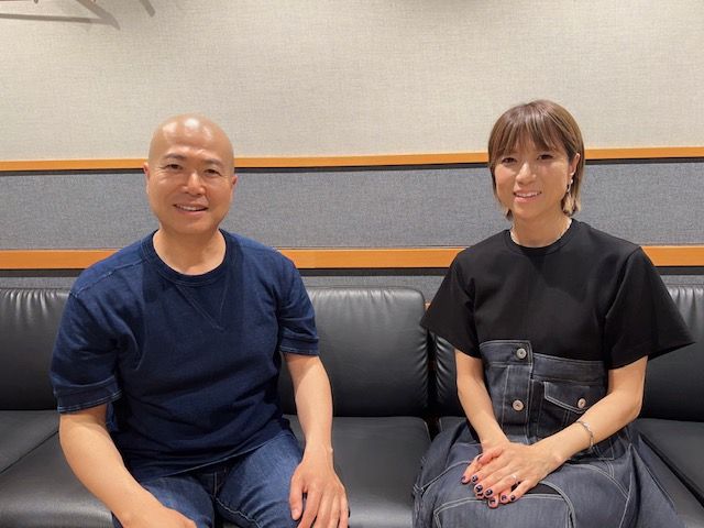 歌手のhitomiさんにお越しいただきました！