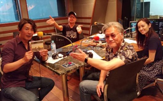 ゲスト「Skoop On Somebody」