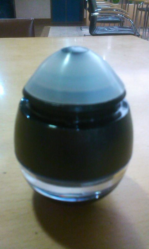 魔法のたまご型液体容器「COROBA9（コロバナイン）」