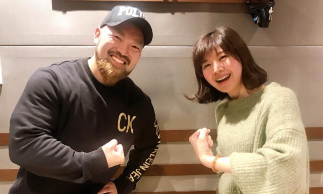 『腹筋大全』発売中です！！