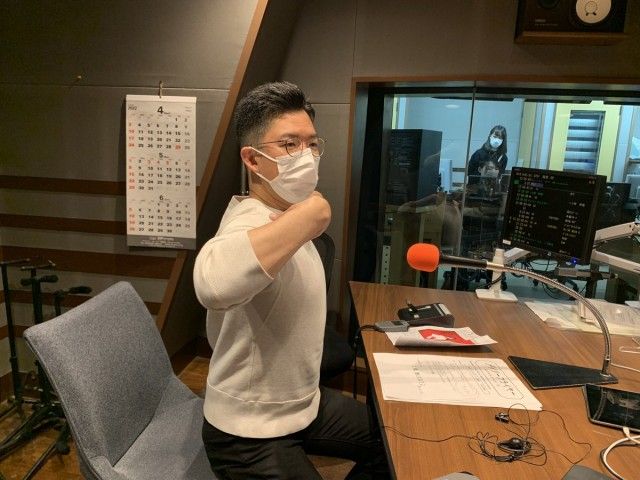 肩、巻いてる？