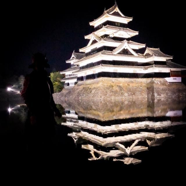 12月19日(木)今日の1コマ〜「水に浮かんだ松本城」〜
