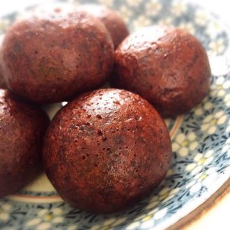 今日の1コマは「小さなお饅頭」