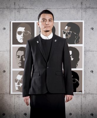 2014年7月のアーティストはＫＲＥＶＡ