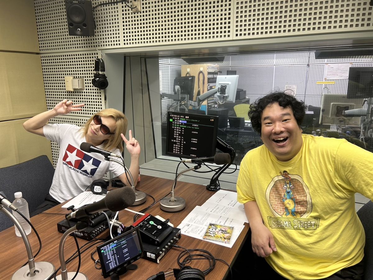 ゴールデンボンバー 鬼龍院翔 さんと、シンガーソングライター 岡崎体育さんのトークを盗み聞き・・・