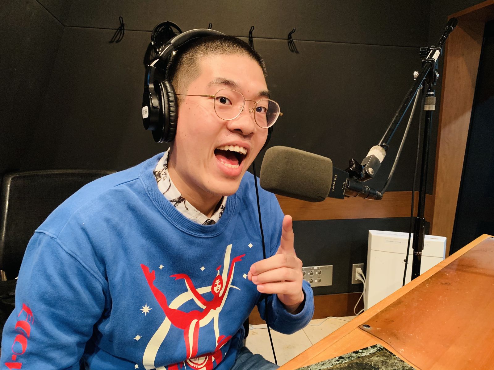 落語家・柳家小はだって何者？