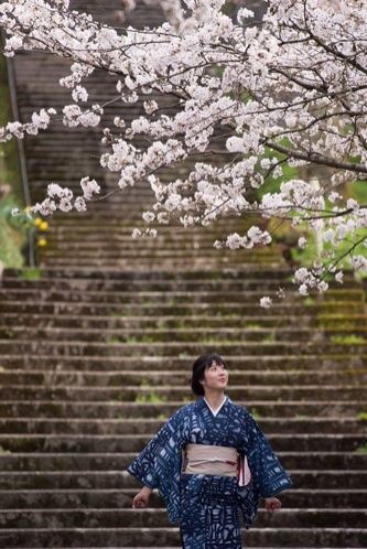 1/22週のゲストは、富山県八尾町にある 「越中八尾ベースOYATSU」を運営する、 原井紗友里さん☆