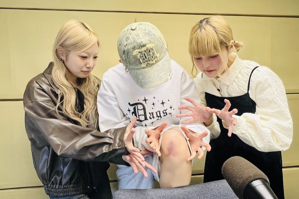 コンビニでついついチェックしてしまうものは？