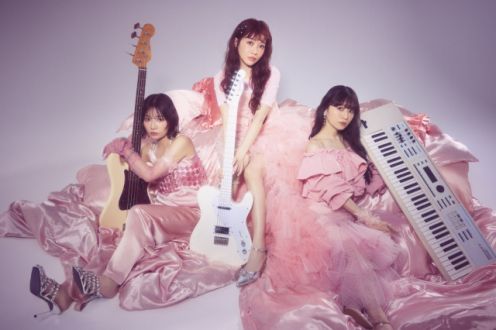 12/12のゲストは３人組ガールズバンドのSILENT SIRENが登場！
