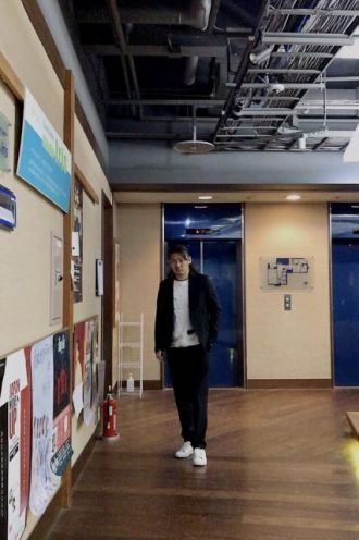 2019年5月8日(水)今日のテーマは【サンタクロースの服が青い服に。その理由は？】