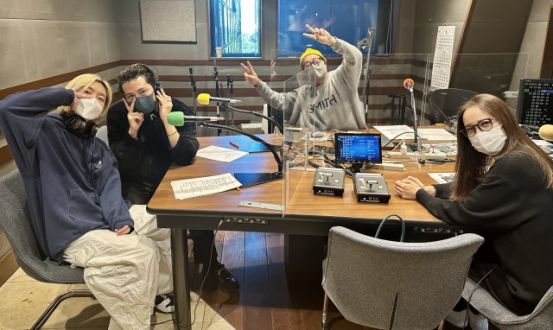 ゲスト「BLACK IRIS」