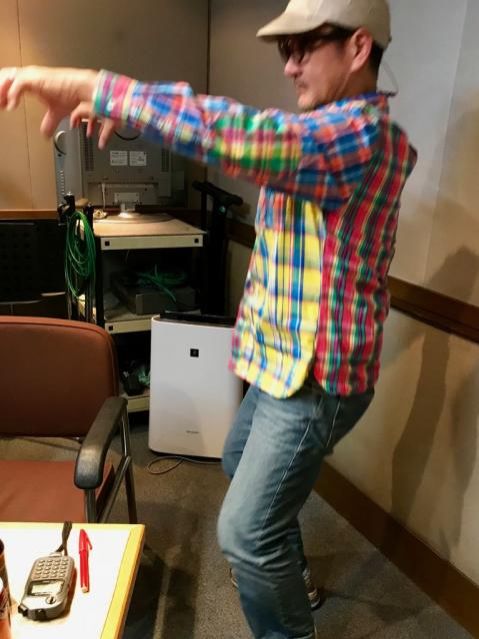 Chageさんがヒンズースクワットを実演！