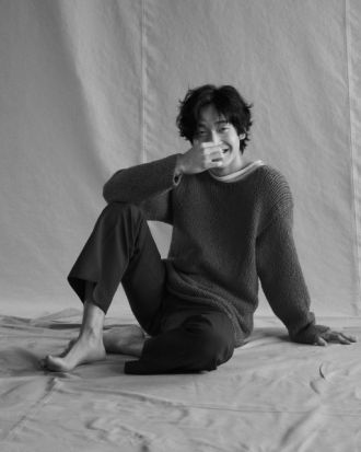 2月24日(木) のプレイリストは、シンガーソングライター、Asiloさん