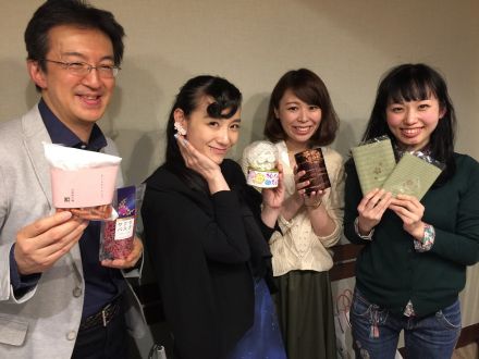 お花見気分を盛り上げる桜グッズが登場！