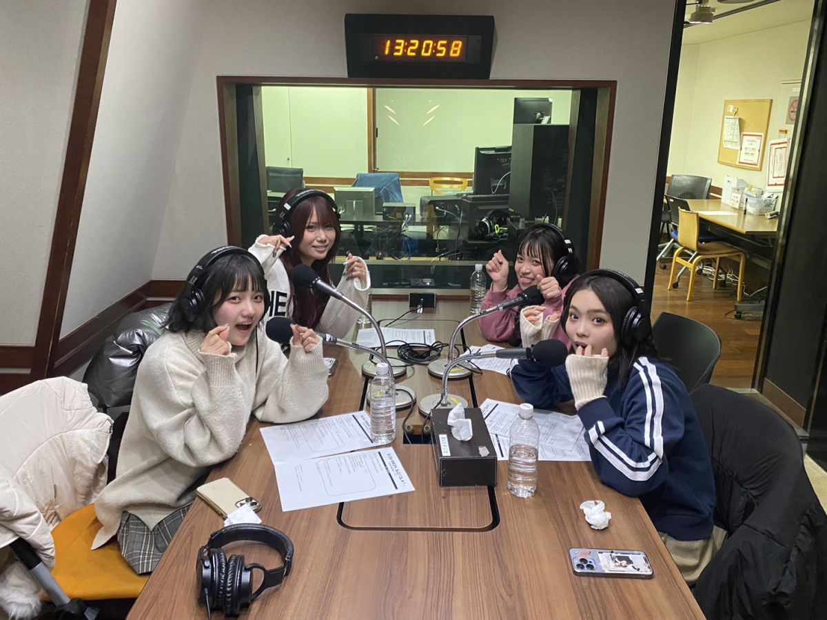 #13 ケーキのフィルムについたクリームは舐める？舐めない？