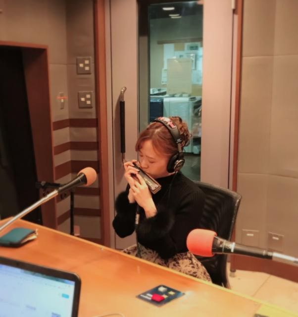 本日のゲスト： クロマチックハーモニカ奏者・南里沙さん