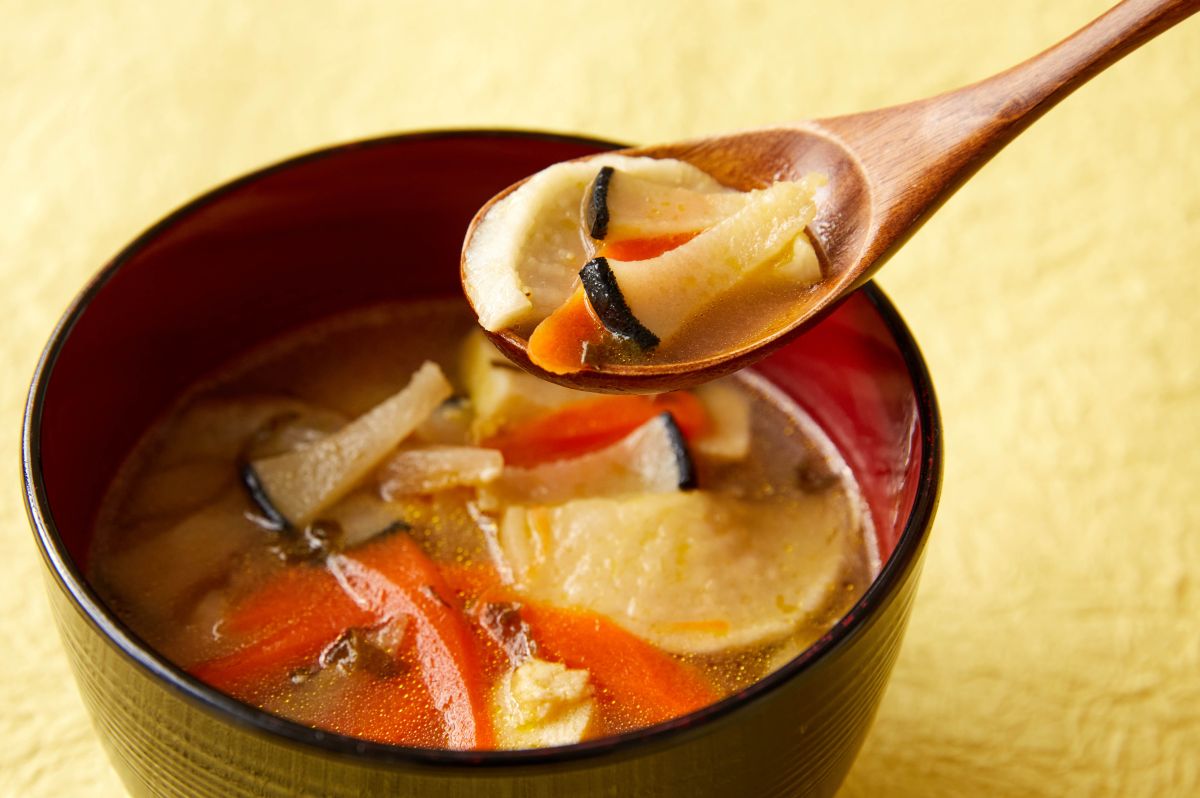 『変わり雑煮』特集！ 青森県の「くじら雑煮」