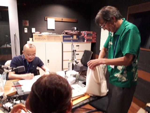 バッタの親子じゃないよ！交尾だよ！(笑)