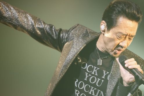 「HOUND DOG」デビューから、ついに大スターへ…？！