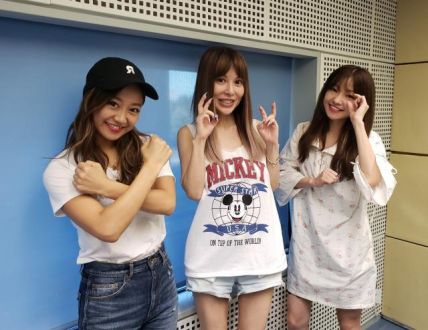 ８日(月)９日(火)のゲストは、hy4_4yhのお二人☆