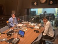 ラジオの設定に忠実な２人