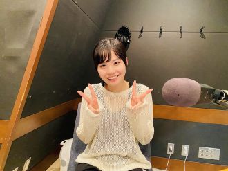 「怪獣は襲ってくれない」を振り返りつつ、後夜祭への期待をあおってくる新谷ゆづみ、そして突然のゲスト登場？？？