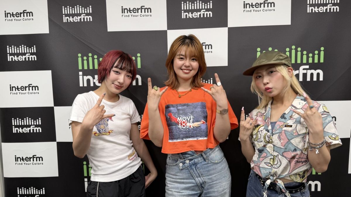 花冷え。のスタートは学校の南廊下から...