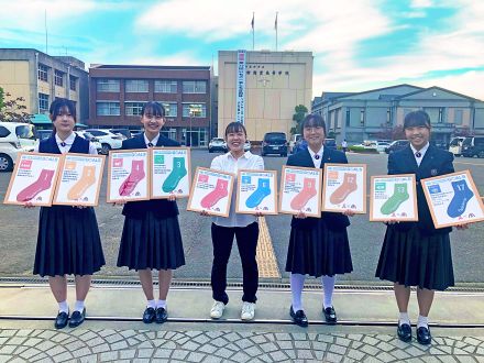 高校生たちによる「SDGs Socks」／奈良県大和高田市立高田商業高等学校「まち部。」