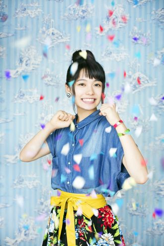 足立佳奈、憧れの芸能人に応援されました！