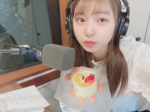  2時間目：記憶力授業でゲット♡莉世ちゃんのスイーツ自撮りショット公開♡