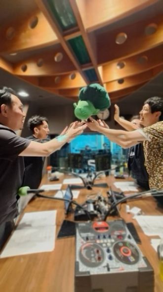 ⑧ブロッコリーの胴上げ