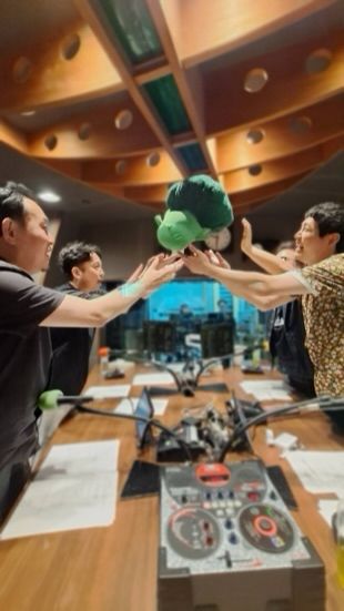 ⑧ブロッコリーの胴上げ