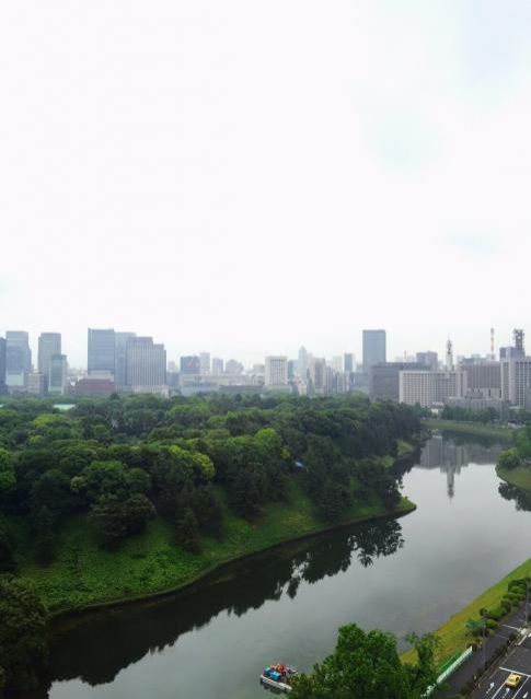 今日の1コマは「半蔵門周辺の風景」