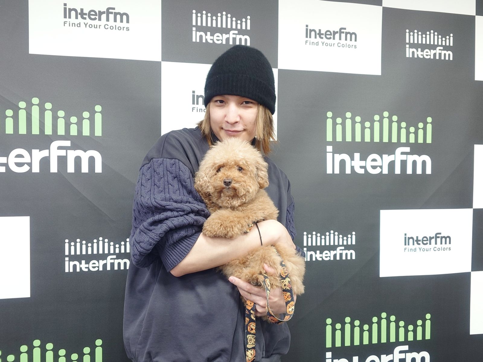 歌手＆俳優として活躍中のレイニさんと朝みみ！トーク?vol.1 　／　初対面のレイニさんと番組犬テコ。この落ち着きの裏には、、、次週に続く?　　