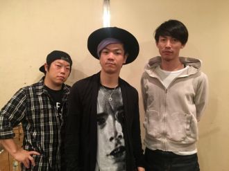 レコーディングスタジオにて