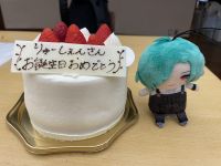 スタッフから誕生日プレゼント渡しました。