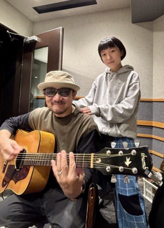 ゲストはシンガー・ソングライターの井上園子さん！