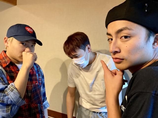 ツカトーク炸裂！新曲ヒラヒラついて解説！そして熱唱！歌います！