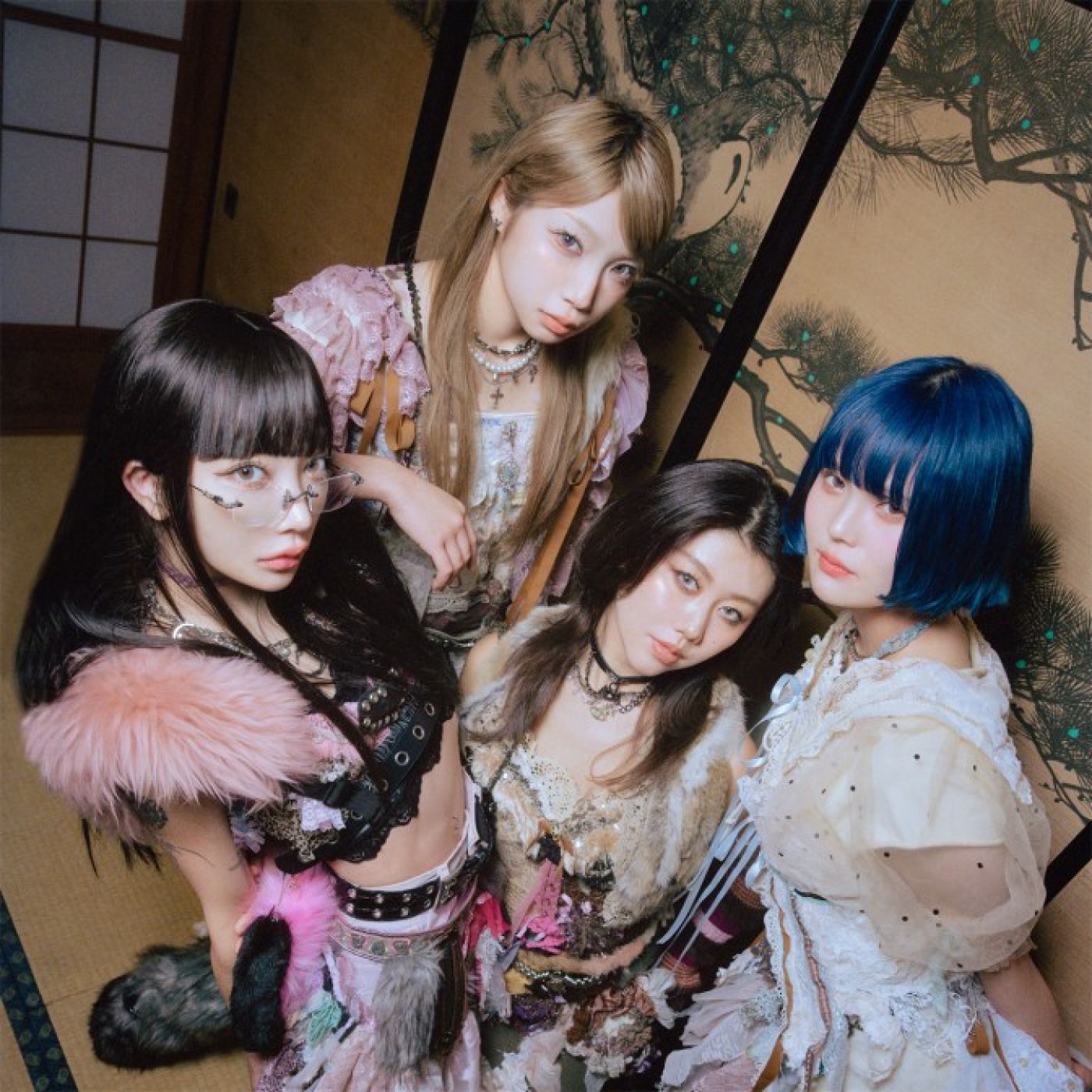 Haze（KATY、HANA、SUZUKA、JURI）