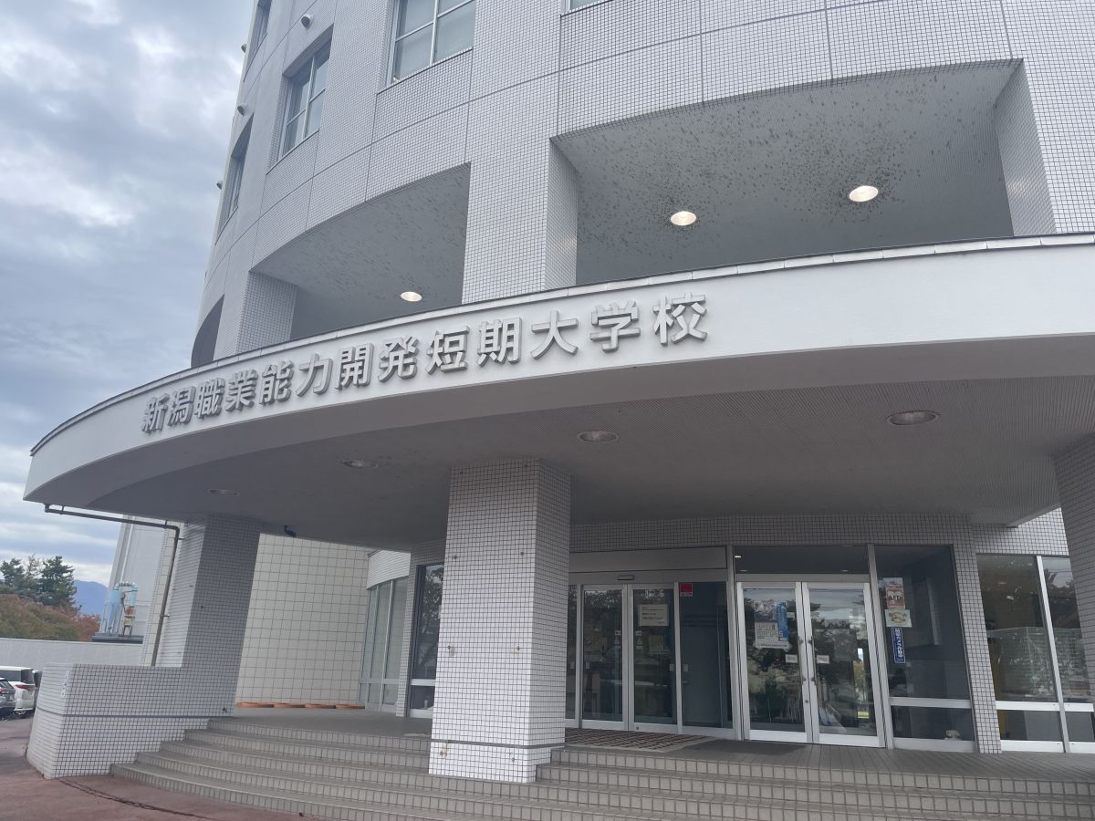 Radio Fes 2024 ～未来はみんなの手の中に～  新潟職能短大① 電気エネルギー制御科