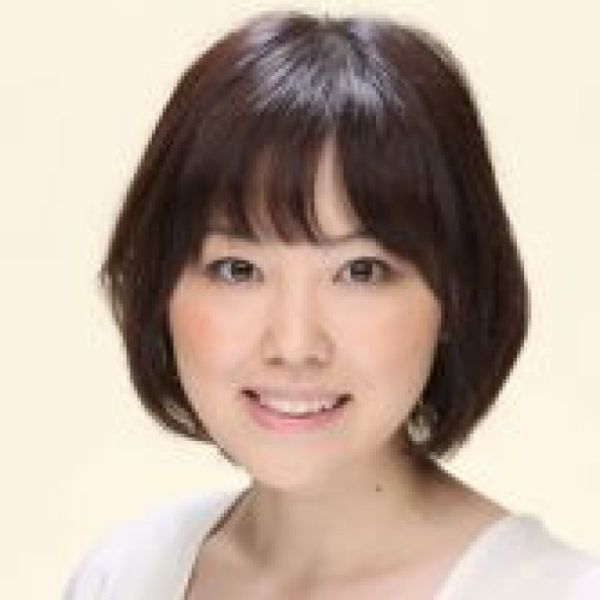 三宅麻理恵