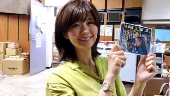 『ア・デイ・イン・ザ・ライフ』発売中です！