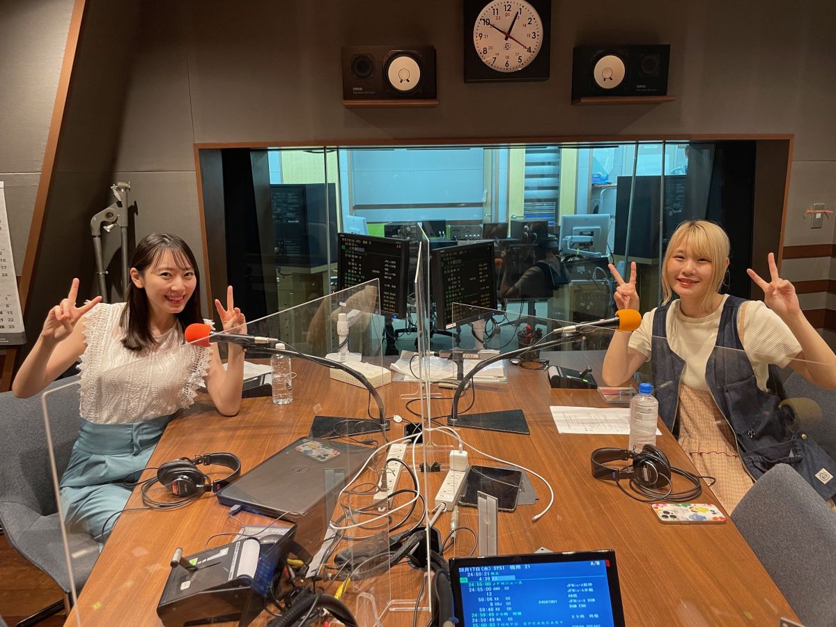 松井咲子 さん と ハラミちゃん  のピアノを始めたお話、プライベートの話、ピアニストあるあるなどの話を盗み聞き・・・。