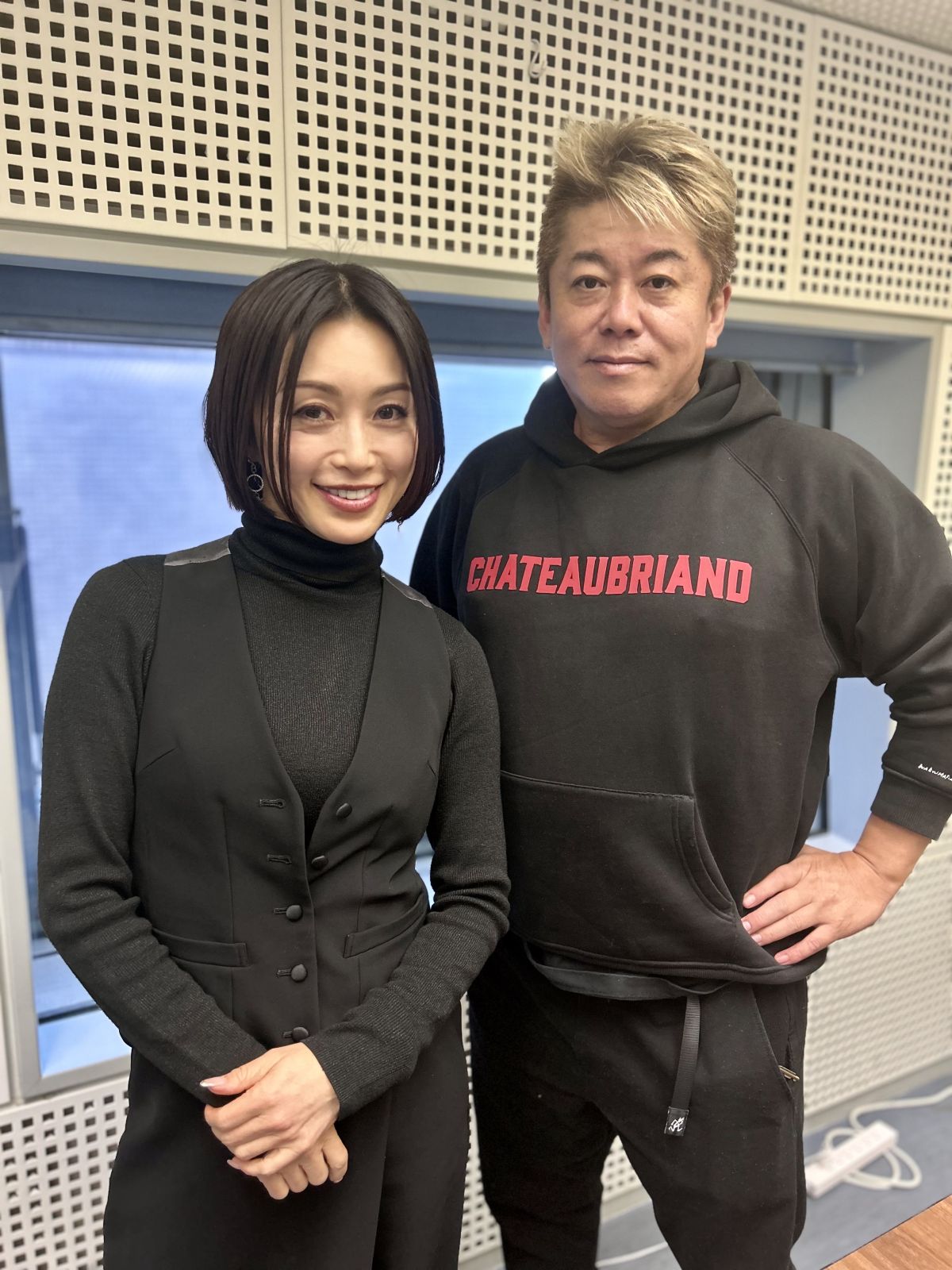 水曜日の常連客 堀江貴文さんと、タレント/歌手 酒井法子さんの話を盗み聞き・・・初対面！のりピーとノリノリトーク！