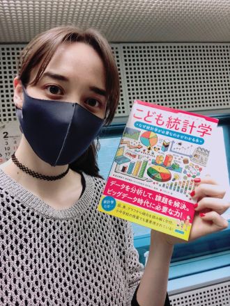 今日の華恵さんの音声コンテンツは、最近読んだ本について！みなさんこの言葉は知ってますか？